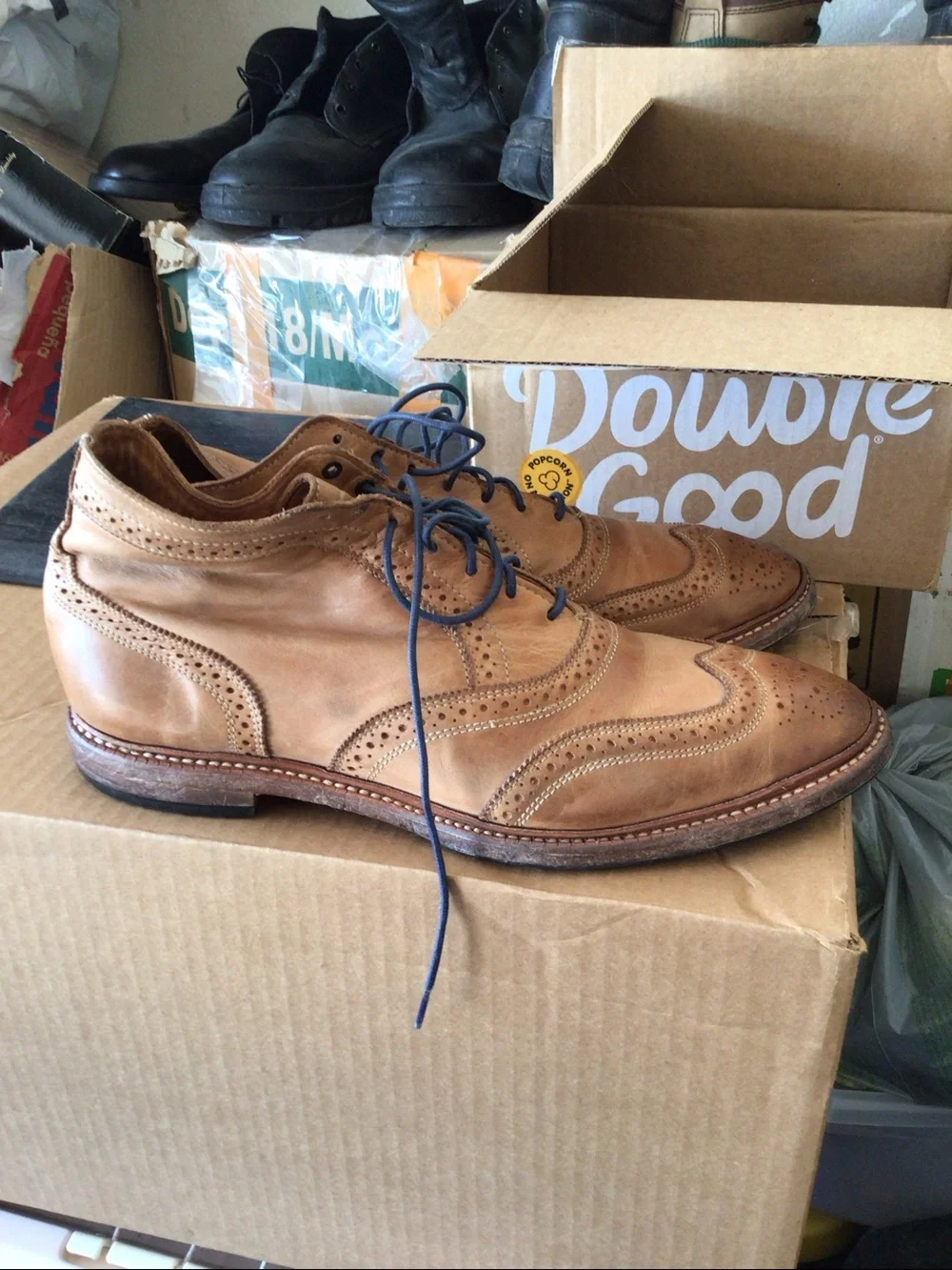 Allen EdmondsCronmok  11/D tan boots used conditions
